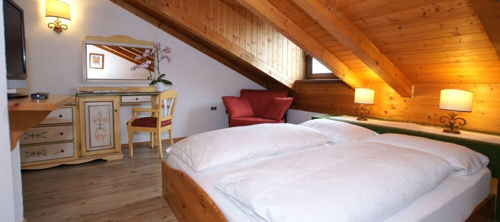 Hotel Resort Veronza Cavalese Kültér fotó