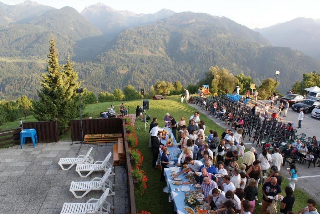 Hotel Resort Veronza Cavalese Kültér fotó